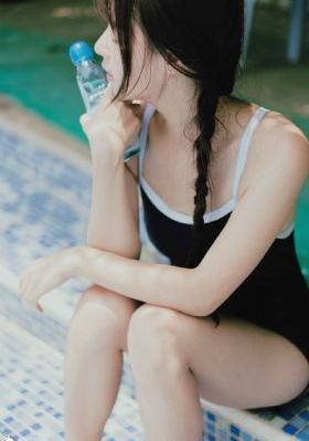 人妻制服师生一区二区三区_电影免费国语