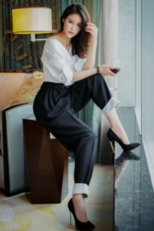 少妇人妻上班人精品视频_BD韩语影视在线观看
