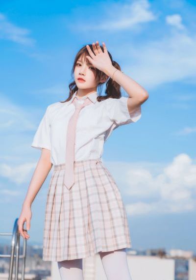 色婷婷亚洲第一_BD国语高清视频播放
